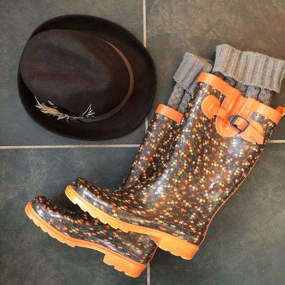 Retro patterned rain boots - Picture 1 of 5